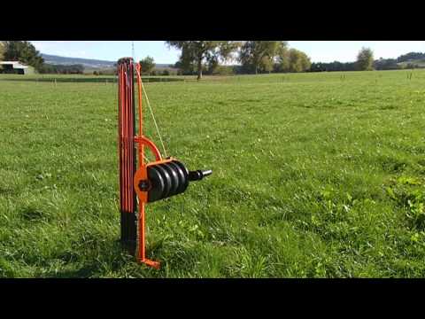 Pakia na ucheze video katika kitazamaji cha Ghala, fencing